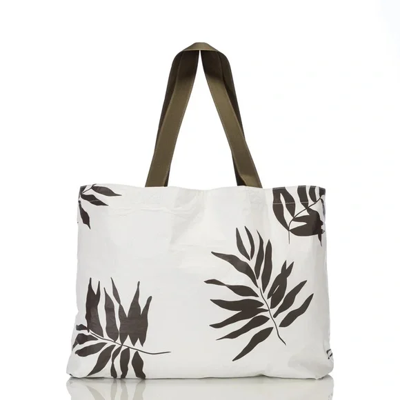 Aloha Collection Painted Birds Holo Holo Tote - Picture 6 of 8